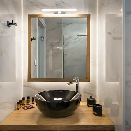 Apartment Evlimeni *